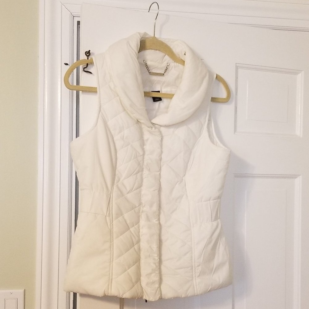 White House Black Market White Vest NWOT